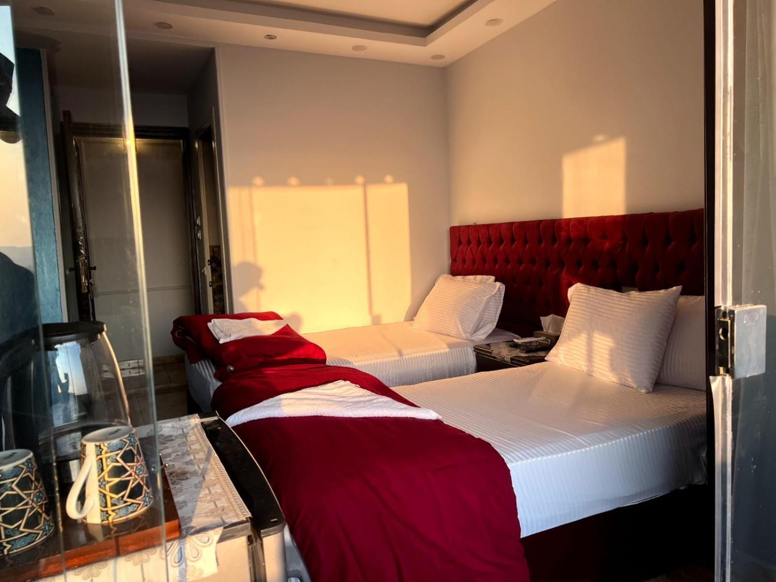 Orion Pyramids View Hotell Kafret el-Gabal Exteriör bild