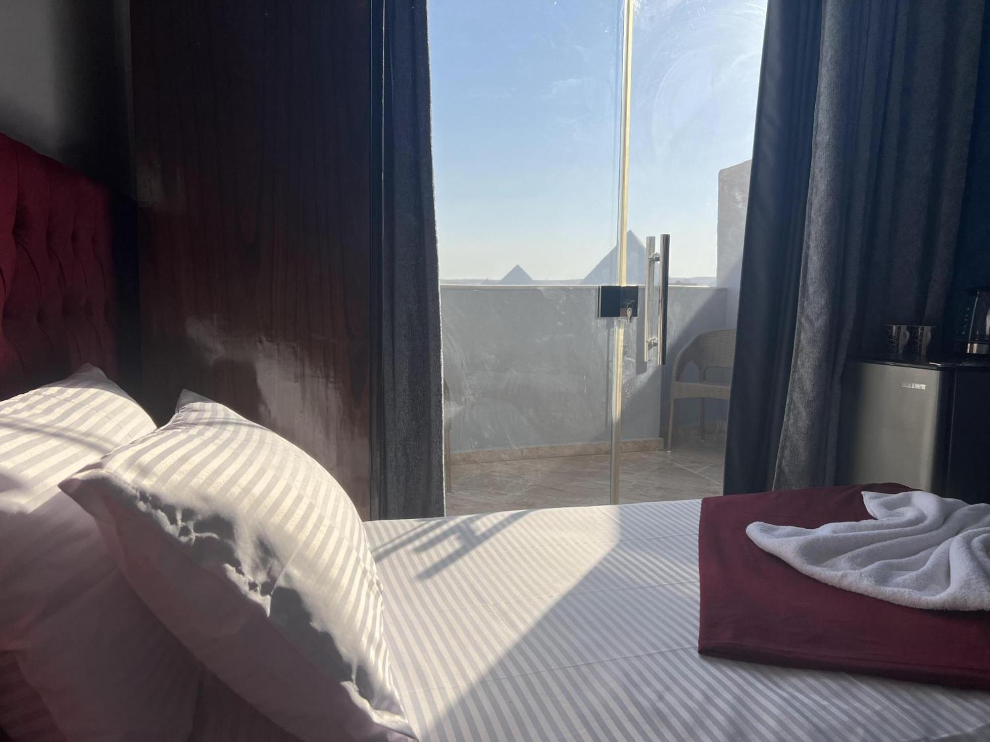 Orion Pyramids View Hotell Kafret el-Gabal Exteriör bild